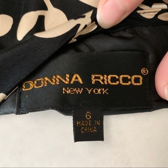 Donna Ricco Black and Ivory Silk Floral Wrap Dress - Picture 9 of 11